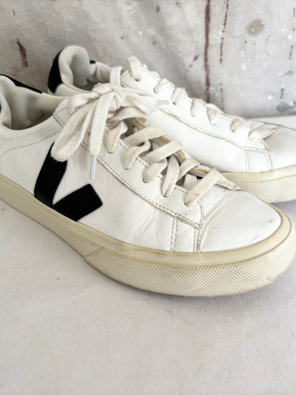 Veja Campo Leather Sneakers - Picture 2 of 6